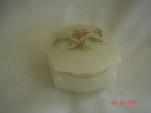 SCHÖNE HANDGESCHNITZTE ECHT ALABASTER ITALIEN SCHMUCKSCHATULLE Kuhschlupf Blumen mit Etikett - Bild 1 von 7