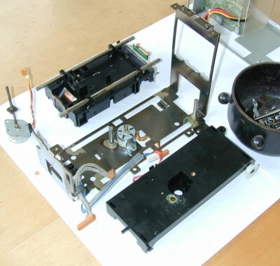 Service für LS-30 Coolscan III und LS-2000 Nikon Film- & Diascanner - Bild 1 von 4