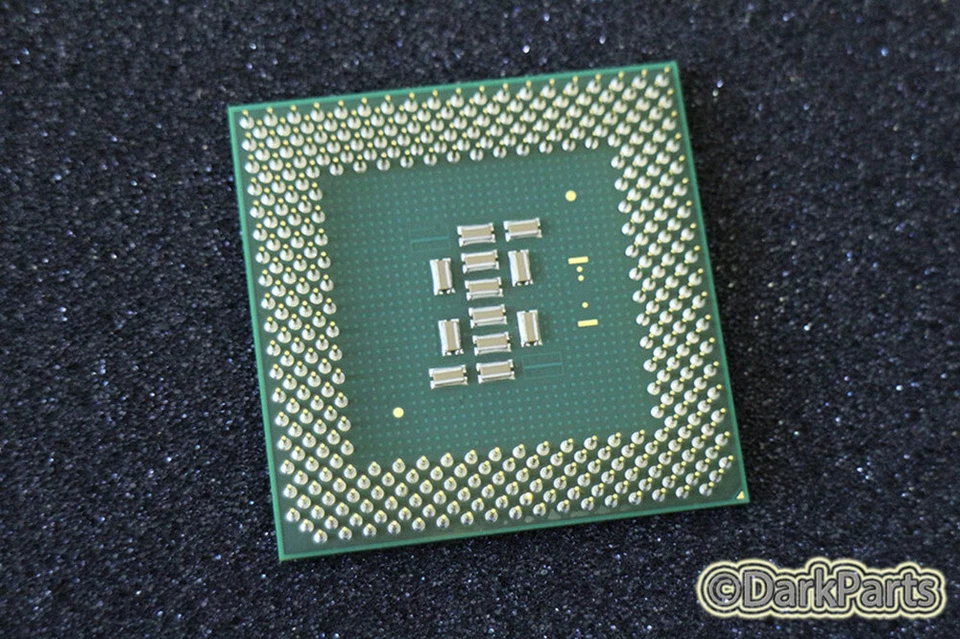 INTEL SL52Q Pentium 3 CPU Socket 370 933MHz Coppermine - Image 1 of 1