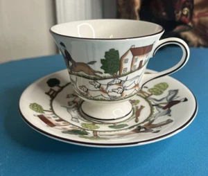 FINE BONE CHINA ® COALPORT MADE IN ENGLAND© EST 1750 Hunting Scene Cup & Saucer - Picture 1 of 12
