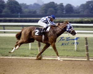 RON TURCOTTE SIGNED 11x14 PHOTO + HOF 1979 TRIPLE CROWN SECRETARIAT BECKETT BAS - Picture 1 of 3