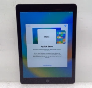 Apple iPad 5th Gen 9.7"A1822 - MP2F2LL/A 32GB Wi-Fi - Space Gray "Screen Read" - Picture 1 of 2