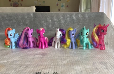 G4 My Little Pony Brushable Lot of 7 (Light-up Cadence, Twilight, Rarity, etc.) Cover