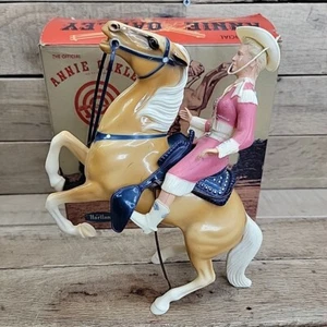 Hartland Annie Oakley W Horse "Target" 1959 Box Horse Saddle Hat & Figure - Picture 1 of 16