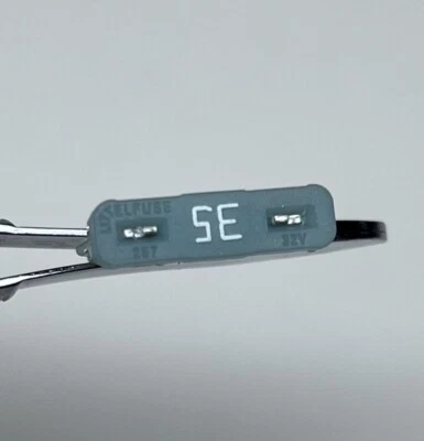 Littelfuse ATO Blade Fuse 35A 32V - Pack of 20 - Image 1 of 3