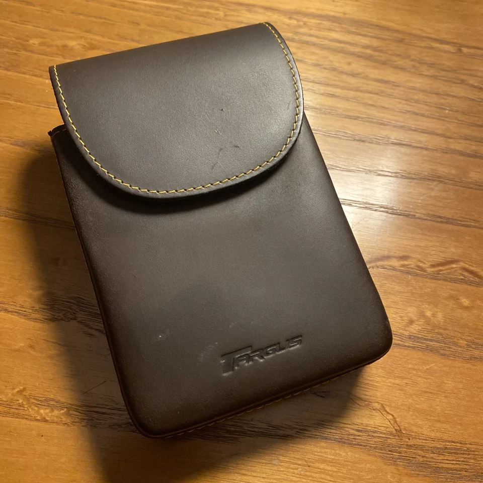 Funda de cuero con clip para cinturón Targus modelo CH046 funda para cámara para teléfono Foto 1 de 4