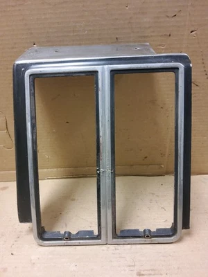 1979 年 Oldsmobile Cutlass Pass 右尾灯尾灯镀铬边框原始设备制造商 5970148 — 第 1/4 张图片