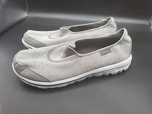 Skechers Go Walk Womens Sz 10 Ortholite Insole Loafer Shoes Beige / New - Picture 1 of 17