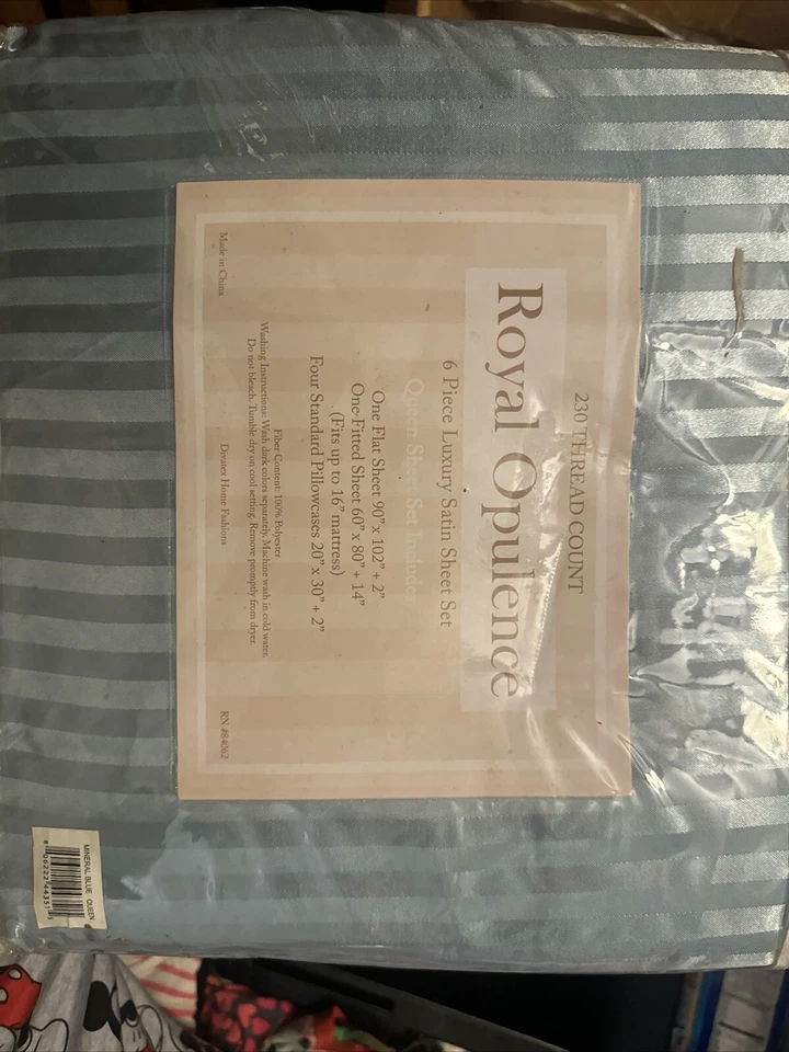 6-Piece Royal Opulence, Satin Luxory Queen Sheet Set, 230 Thread Count, Red - Image 1 of 2