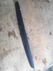 MERCEDES CITAN 1.5 CDI REAR TAILGATE HANDLE BAR FAIRING A4157420030 2013 TO 2018 - Picture 1 of 7