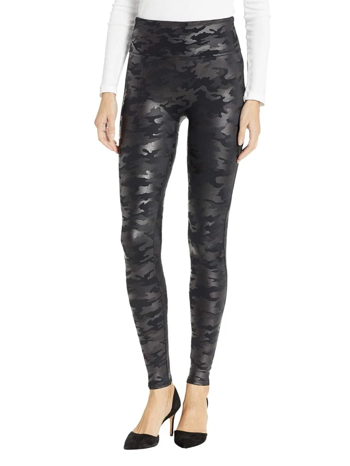 Spanx Active Leggings Black/Gray Camo Print Size XS. 20185R