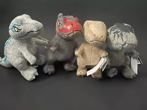 Juego de 4 peluches de dinosaurios Universal Studios Jurassic World Dominion 2023 etiquetas nuevas - Imagen 1 de 14