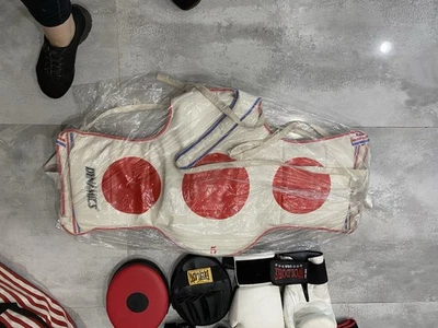 Body Guard., Boxing Gloves, Mma Gloves,, Punching Pads, Sports Bag - Image 1 of 4