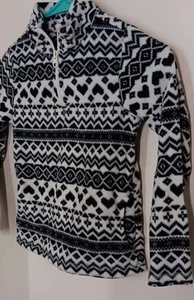 Place Black & White Heart Fleece 1/4 Zipper Long Sleeve Kids 5/6 - Picture 1 of 3