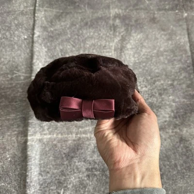 Women's Vintage 1950's Amrose New York Dark Purple Bow Mink Fur Beret Hat Cap - Image 1 of 4
