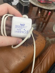 Original 9V DC Adaptor Charger Tommee Tippee PB-0920-CVD White for Baby Monitor - Picture 1 of 3