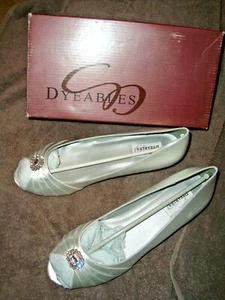 Dyeables "ANETTE" White Satin size 12B - Picture 1 of 8