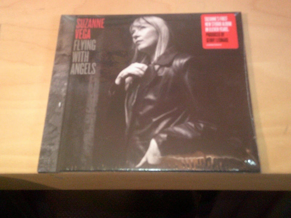 Suzanne Vega - Flying With Angels  CD  NEU  (2025) - Bild 1 von 1