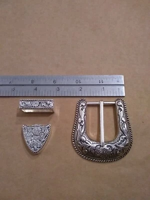 Juego de hebillas florales occidentales antiguas chapadas en plata de 1 1/4" Foto 1 de 4