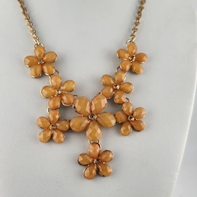 Оранжевый цветок нагрудник ожерелье - Изображение 1 из 4