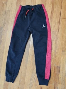 Nike Air Jordan Youth Medium Sweatpants - Picture 1 of 4