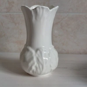 Vintage Cabbage Leaf Vase White Bone China H 15cm Art Pottery Farmhouse Cottage - Picture 1 of 14