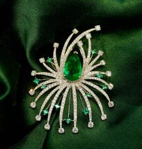 14K Yellow Gold Plated 3.00Ct Pear Cut Simulated Green Emerald Brooch Pin - Picture 1 of 3
