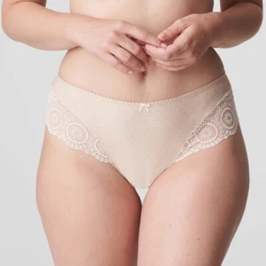 EROTIK PUR: Prima Donna OSINO Luxusstring 0663311, Gr. 46, caffé latte, NEU&OVP - Bild 1 von 5