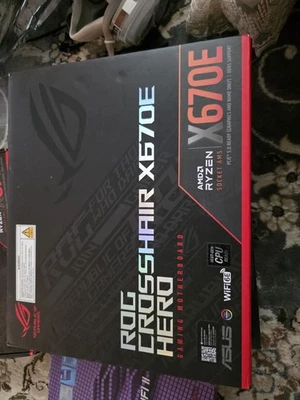 ASUS ROG Crosshair X670E Hero AM5 ATX AMD Motherboard READ DECRIPTION - Image 1 of 4