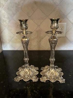 美丽的洛可可银板装饰烛台 Studio Silversmiths Pr 12 出品 — 第 1/4 张图片