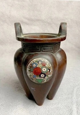Small four-lobed "copper" metal urn with 2 beautiful champleve floral medallions - Image 1 of 4