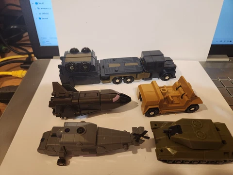 Transformers G1 Combaticons - Reissue - Bruticus Swindle Vortex Onslaught etc Cover