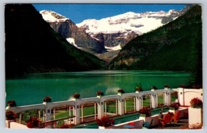 Chateau Lake Louise Swimming Pool, Alberta, Vintage 1956 Byron Harmon Postcard - Bild 1 von 2