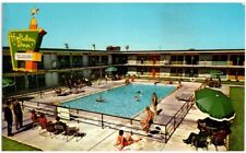 East Peoria, IL Postcard - Holiday Inn - Swimming Pool