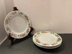 Set of 4 Christopher Stuart Berry Orchard 7" Salad Plates Strawberry Blossoms - Picture 1 of 5