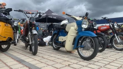 Simson Sperber SR 4-3 Kleinkraftrad 4,6 PS - Bild 1 von 4