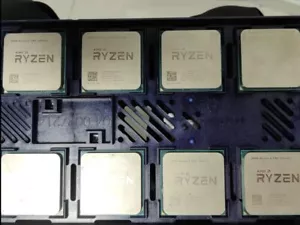 AMD R5 PRO 2400G socket CPU AM4 4 core 8 thread 3,6 GHz processori 65 W PCIe 3.0 - Foto 1 di 2