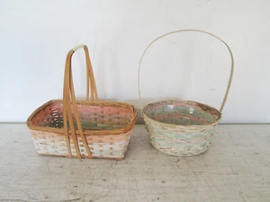 Lot Of 2 Pastel Colored Wicker Baskets Easter Egg Hunt or Flower Arrangements - Picture 1 of 4