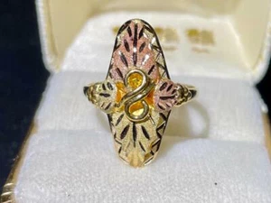 10K Gold Ring - Größe 6 3/4 - florales Design - Stamper Black Hills - Neu NOS - Bild 1 von 1