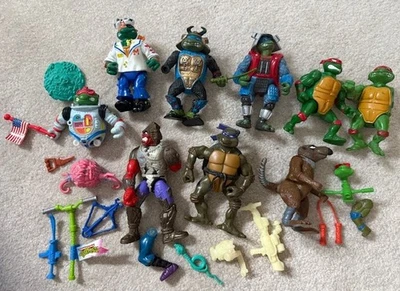 Vintage Teenage Mutant Ninja Turtles Lot - Figures Accessories & Parts - Image 1 of 4