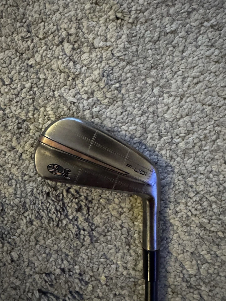 TaylorMade Bomber Iron - Image 1 of 4
