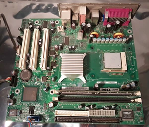 DELL Dimension 3000 TC667 PC Motherboard w/ P4 2.8GHz CPU 1GB RAM Backplate IO - Picture 1 of 5