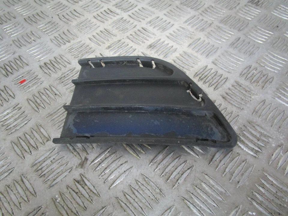 2010-15 CHEVROLET SPARK 5DR NSF PASSENGER SIDE FRONT LOWER GRILL 96687211 OEM - Image 1 of 4