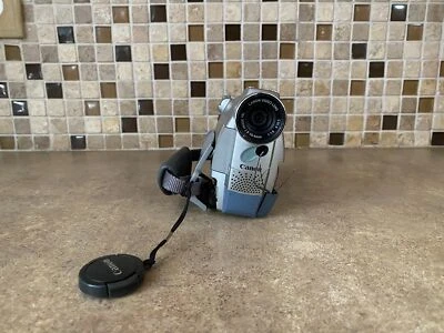 CANON ZR45MC DIGITAL VIDEO CAMCORDER I6-6 - Image 1 of 4