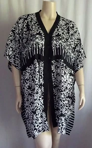 Plus Size Black White Floral BATIK KIMONO/JACKET Cover Up Unique 1X 2X 3X 4X 5X - Picture 1 of 5