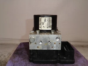 2012-2015 Hyundai Genesis Sedan ABS Pump 58920-3M060 *UNTESTED* - Picture 1 of 10