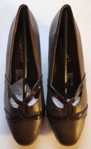 Comfort-Well By Beacon Women’s Medium Heels  Shoes Size 6.5M - Picture 1 of 6