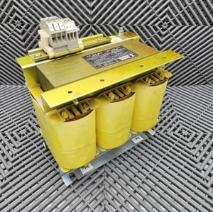 Zarel TRA0115 Transformer PRI: 690V AC, SEC: 230V AC - Picture 1 of 6