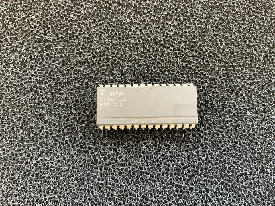 MB84256-15LL FUJITSU DIP 28 IC Ram - Image 1 of 4