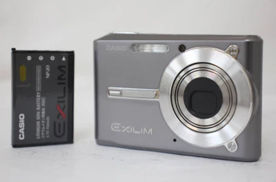 [Excellent] Casio Exilim EX-S500 Gray 5.0MP Digital Camera English OK Japan - Image 1 of 4